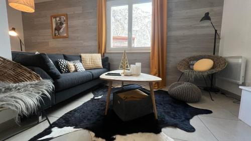 Valloire Apartment | Jaune Génépi - 4 personnes - 49m2 et 17m2 terrasse