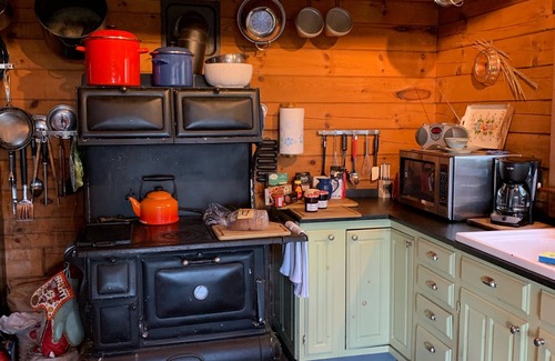 Rockport House | Jaw-Dropping Coastal Mountain & Ocean View Post & Beam Log Getaway