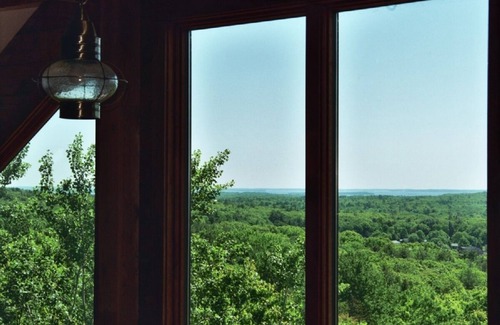 Rockport House | Jaw-Dropping Coastal Mountain & Ocean View Post & Beam Log Getaway