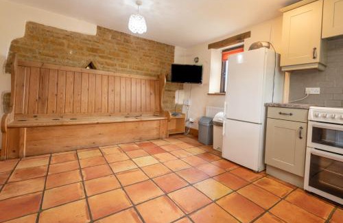Upper Oddington House | Jay Barn - Ash Farm Cotswolds