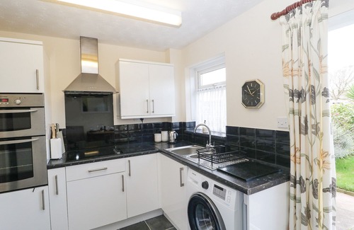 Wyke Regis Cottage | Jay Cottage