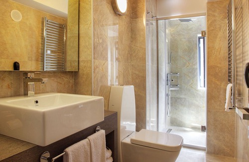 Osmanbey Hotel | Jazz Hotel