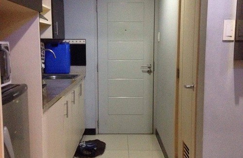 Project 8 Condo | Jazz SM Grass Residences 1 BR condo with Balcony