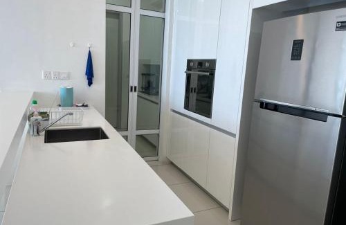 Seri Tanjung Pinang Apartment | Jazz Suite Ocean View Netflix SmartTV
