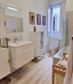 Les Baumettes Apartment | Jazzy et Spacieux Appartement Prom des Anglais