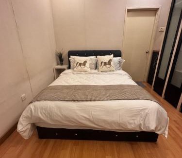 Taman Mount Austin House | JB home Mount Austin SemiD near Toppen IKEA Aeon fix to 14pax