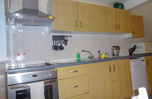 Thornthwaite Cottage | Jebel Kasr, Thornthwaite - a cottage that sleeps 2 guests in 1 bedroom