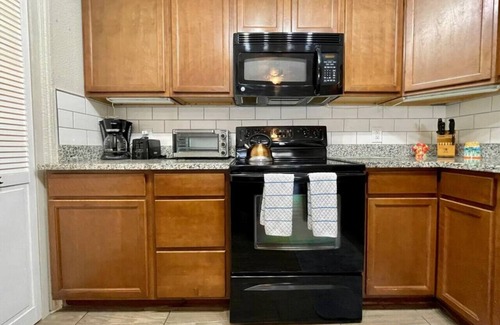 Port Canaveral Villa | Jefferson 521 · Villa 1 - Laughing Dolphin 3 Bedroom