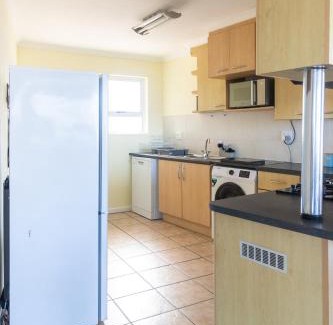 Jeffreys Bay Apartment | Jeffreys Bay Getaway