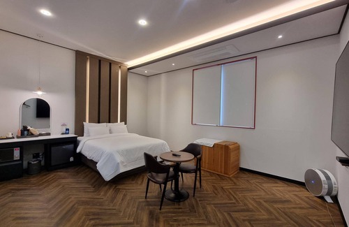 Aewol Hotel | Jeju Aewol Show Drive in Unmanned Hotel