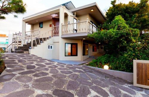 Aewol House | Jeju Arpore Stay