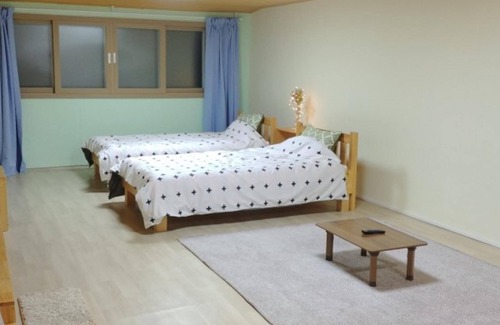Gujwa House | Jeju Banjip Pension