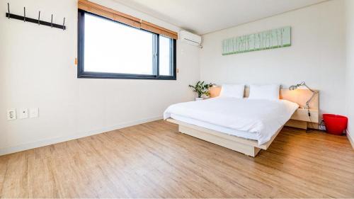 Aewol House | Jeju Damongchae Pension