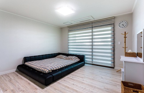 Seongsan House | Jeju Garden Pension