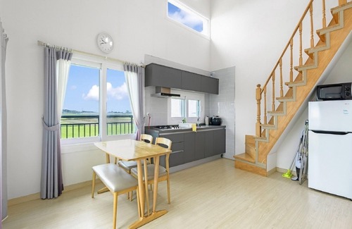 Hallim House | Jeju Gosanirang Pension
