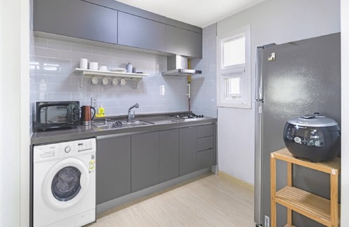 Hallim House | Jeju Gosanirang Pension