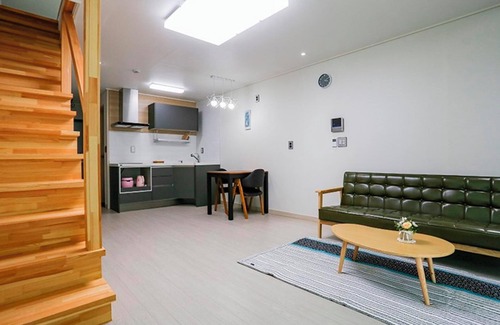 Hallim House | Jeju Hyeopjae Bliss Pension