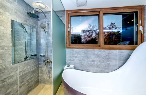 Jocheon Hotel | Jeju Max Self Check-in Motel