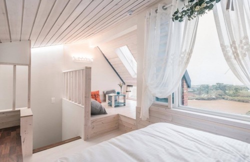 Hallim House | Jeju Romance Papa Pension