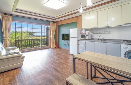 Aewol House | Jeju Sigan Yeohaeng Huyang Pension