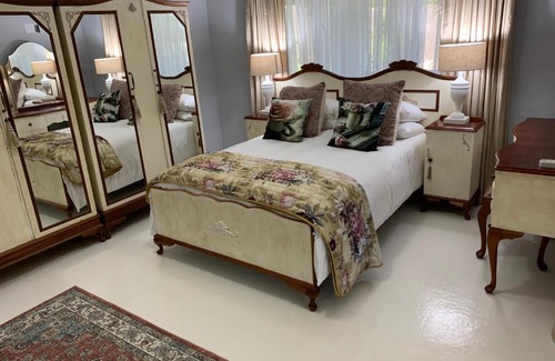 White River House | Jelani Guest House
