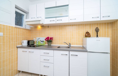 Montovjerna House | Jele Rooms