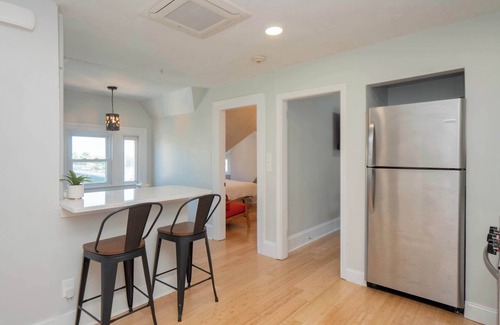 College Hill Apartment | Jennifer's Historic College Hill Apartment - The Lookout