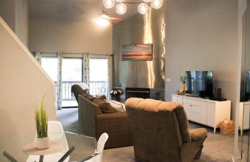 Table Rock Apartment | Jenny's Kickback Retreat