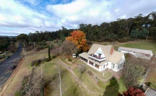 Oberon Ski Chalet | Jenolan Street Chalet