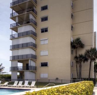 Hutchinson Island South Apartment | Jensen Beach Condo with Oceanfront Balcony and Pool!