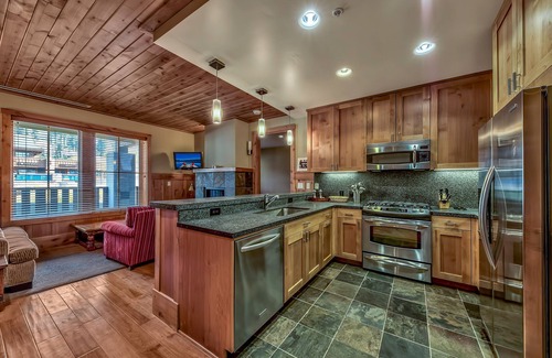 Sugar Bowl Resort Condo | Jerome Creek Lodge - Beautiful Condo nestled in the California's Sierra