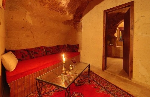 Mustafapasa Hotel | Jerveni Cave Hotel