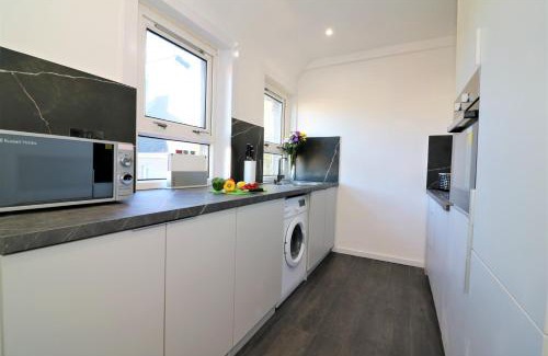 Renfrew House | Jess View