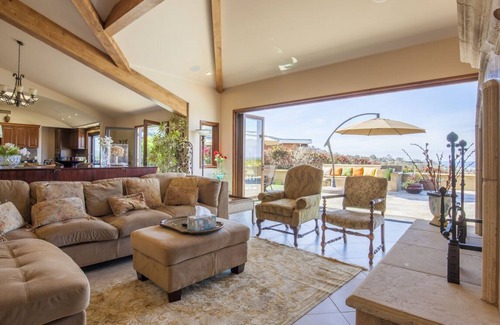 La Jolla Heights Villa | Jewel Above La Jolla Shores - 4 Bed 4.5 Bath Heated Pool Ocean View
