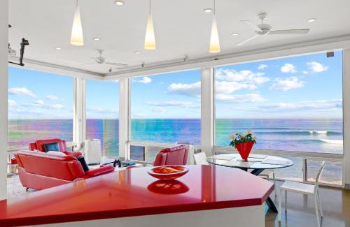 Beach Barber Tract House | Jewel of La Jolla Breathtaking Windansea Views