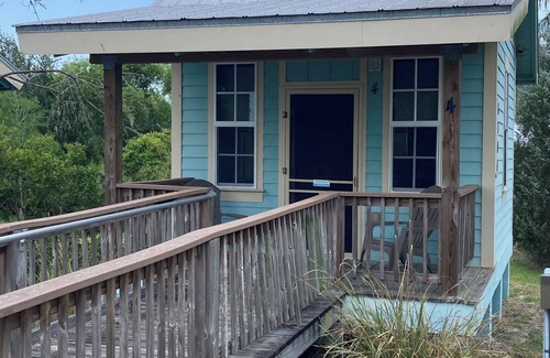 Braden River Cabin | Jiggs Landing, Cabin 4 - Old World Waterside Double
