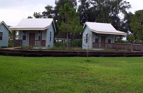 Braden River Cabin | Jiggs Landing, Cabin 4 - Old World Waterside Double