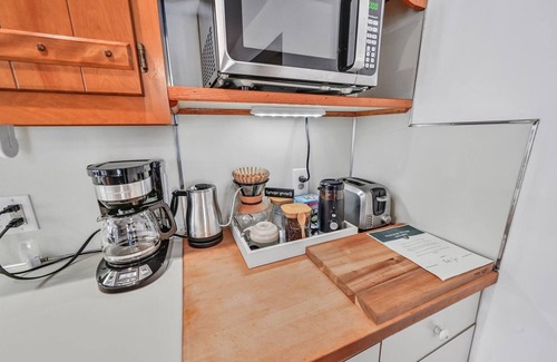 Jim Thorpe House | Jim Thorpe, Bear Creek Lake, Cozy 3Br family friendly home- EV charging outlet