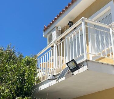 Kampos Marathokampou Apartment | Jimmy Anna Beachfront Apartments Private Beach