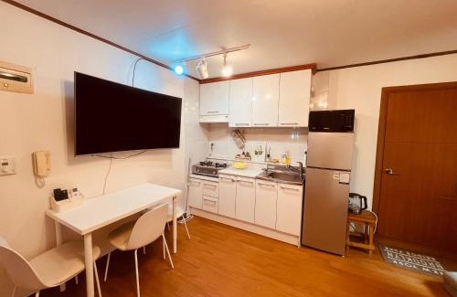 Cheongpa-dong Apartment | Jin house