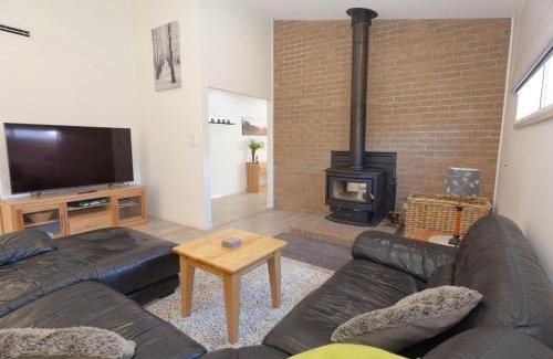Jindabyne House | Jindalee 3 34 Twynam St