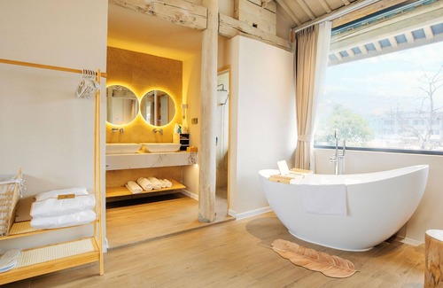 Shuhe Old Town Hotel | Jinghua Inn