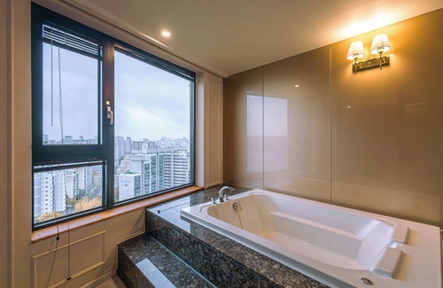 Yeomchang-dong Hotel | JK Blossom Hotel