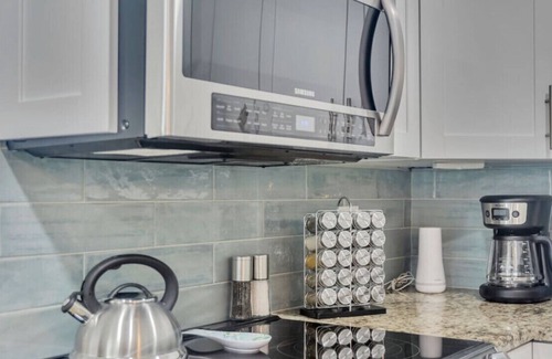Redington Beach House | JLI Coastal Retreat - Five Star Gem by the Sea!