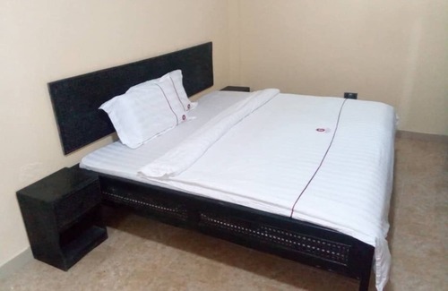 Berekuso House | JLW Hostel