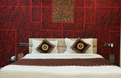 Pithampur Hotel | JMC HOTEL THE MOON