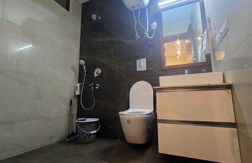 Vasant Kunj Bed & Breakfast | JMD Residency