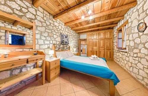 Vasilikos Apartment | Joanna's Stone Villas