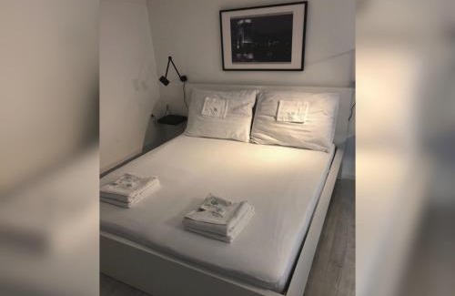 Belso-Ferencvaros Apartment | JobelHome Calvin Apartment