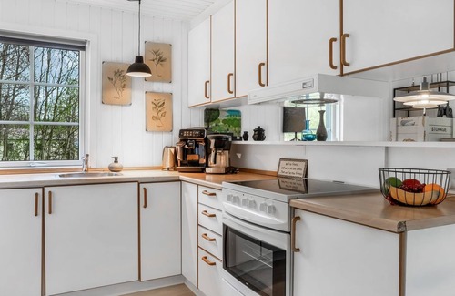 Nøreng House | "Jobst" - 600m to the fjord by Interhome